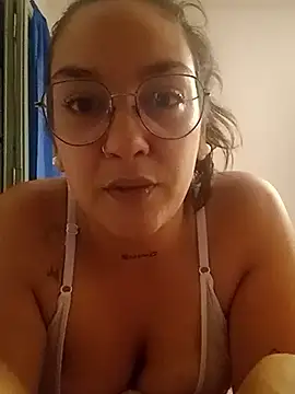 kuramaqueen's cam snapshot