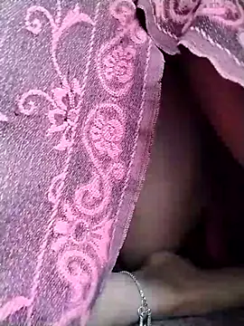 Cut_Kajal's cam snapshot