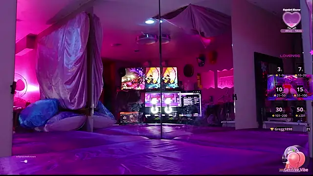 Taking_Guilty_Plee's cam snapshot