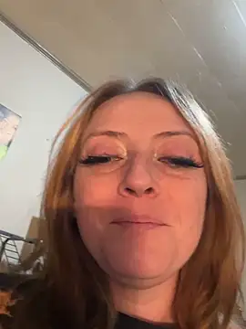 Titsandtats24 live sex cam