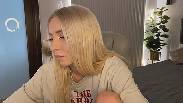 OhMyEmma's cam snapshot