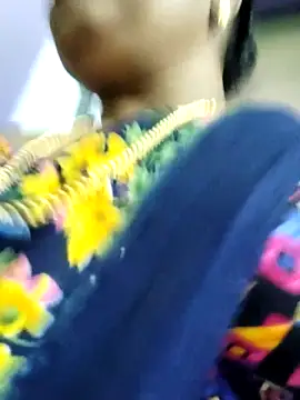 yamini1431 live sex cam