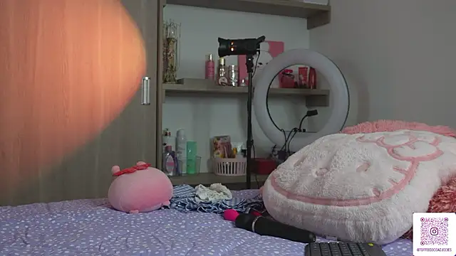 sophi_lii's cam snapshot