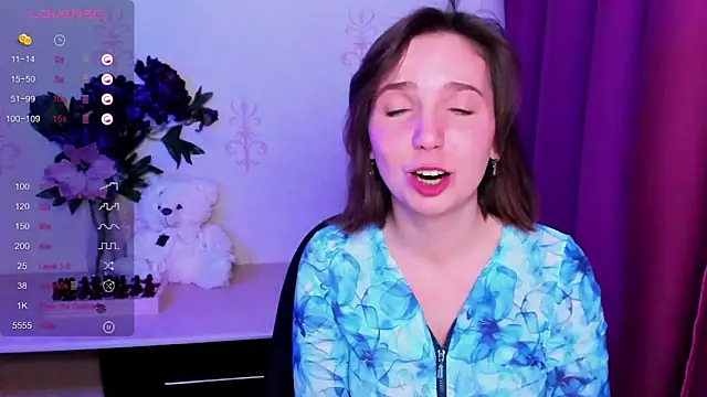 KindHazelHere_'s cam snapshot