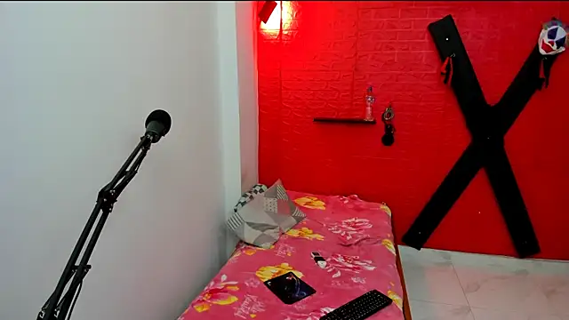 bdsmforever18 live sex cam