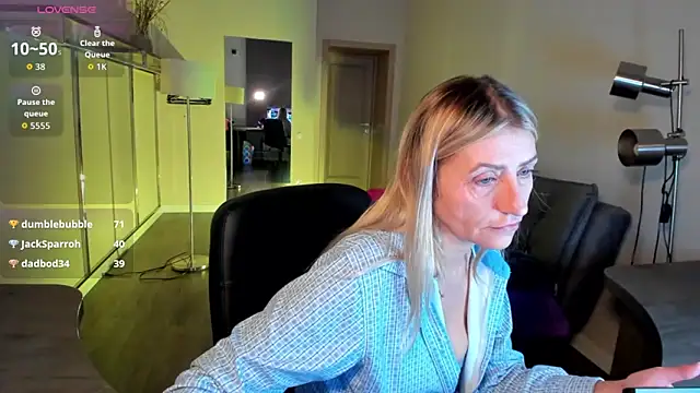 ZoeGrant's cam snapshot