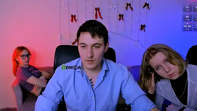 gloria_bubble's cam snapshot