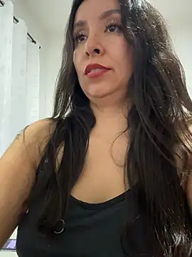 emely_sexx20 live sex cam