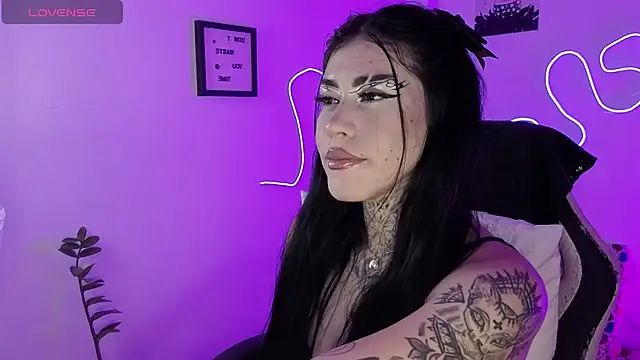 AnfisaLetyagho's cam snapshot