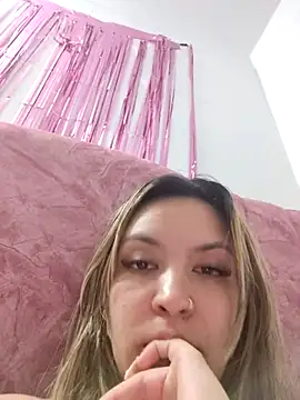 celeste_83's cam snapshot