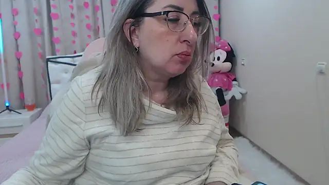 KKMimiKK's cam snapshot