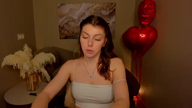 MollyMeltorr's cam snapshot