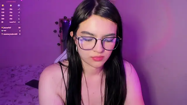 Anastasia1213's cam snapshot