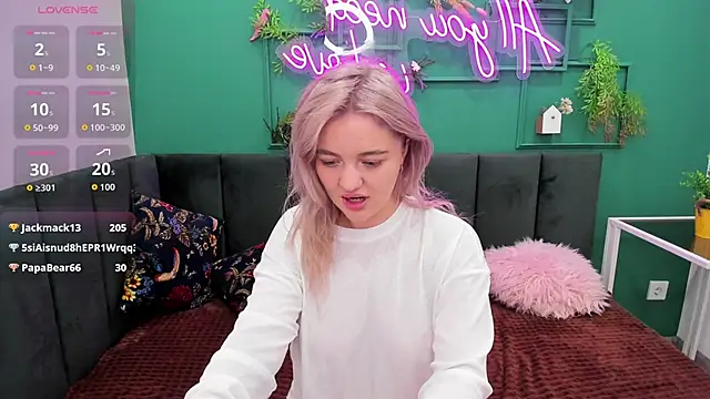 KatieBlossom_ live sex cam