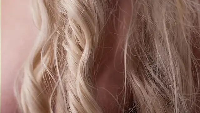 VictoriaMorrone live sex cam