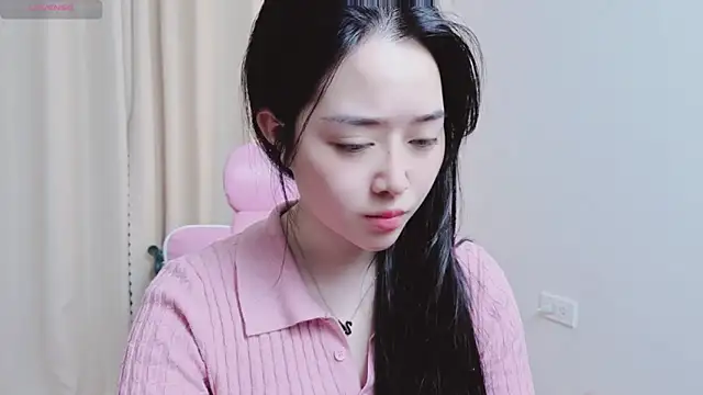 Miu-999 live sex cam