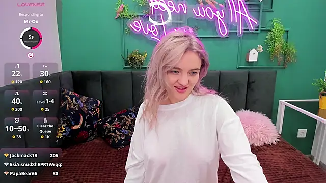 KatieBlossom_'s cam snapshot