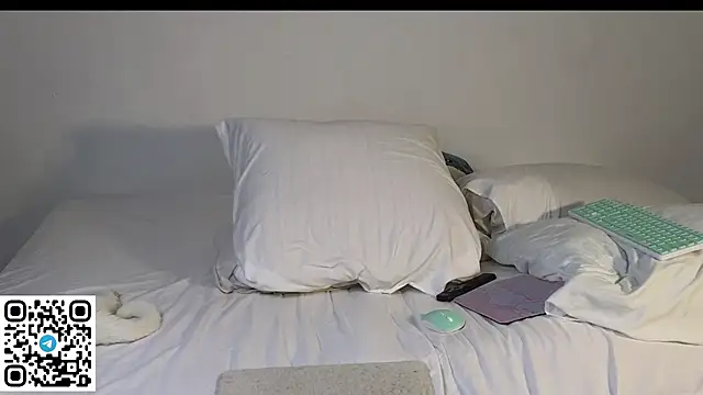 Julian_wins live sex cam