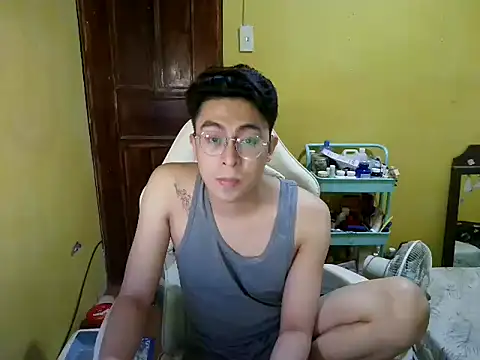 superrrrrghil live sex cam