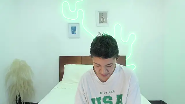 hardcoreheat_ind's cam snapshot