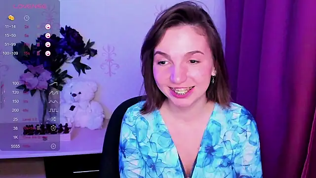 KindHazelHere_'s cam snapshot