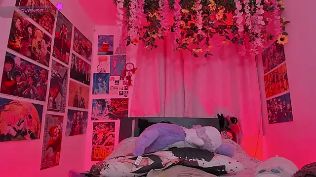 MissCurvyTop's cam snapshot