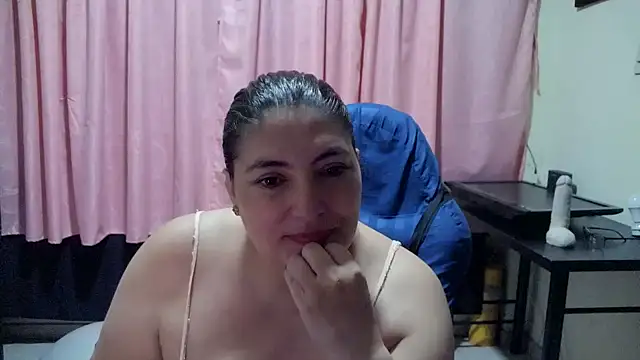 lina_maria99's cam snapshot