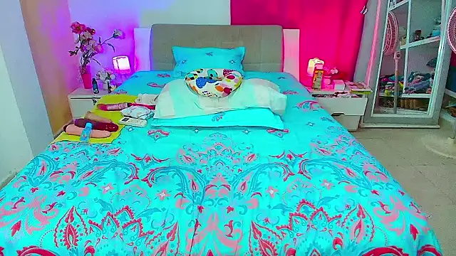 Kendralove31xxx's cam snapshot