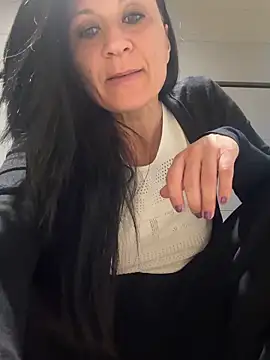 Luna-77 live sex cam