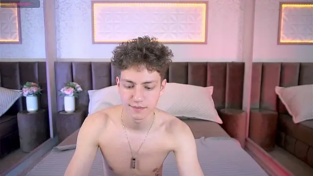 StefanBev live sex cam