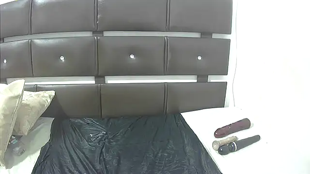 Mishanti live sex cam