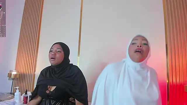 Helen_Camila's cam snapshot