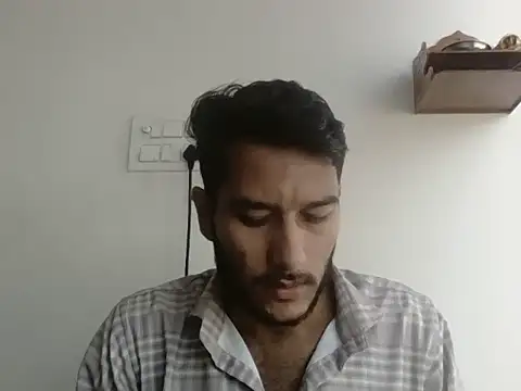 priya8300 live sex cam