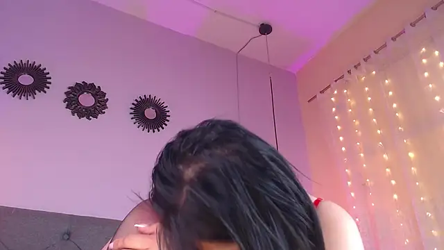 emily_leinner's cam snapshot