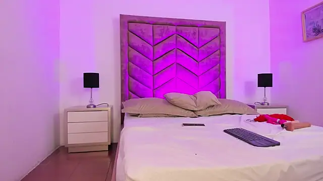 CleoColliva_ live sex cam