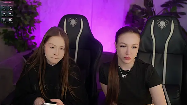 Ella_054's cam snapshot