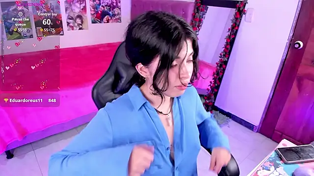 selina_lovers_'s cam snapshot