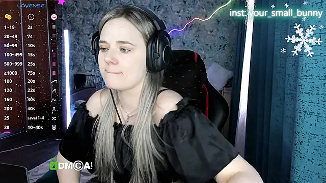 Your_small_bunny's cam snapshot