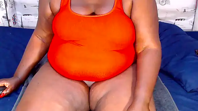 Honeybumsx32 live sex cam