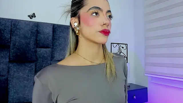 Violetta_Ficher's cam snapshot