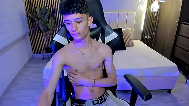 Patrick_Howland_ live sex cam