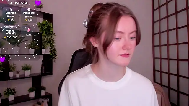 KateCuddle's cam snapshot