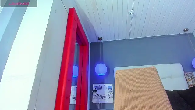 Yiyo10_ live sex cam