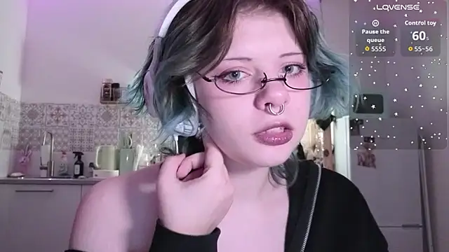 Alice_Zev's cam snapshot