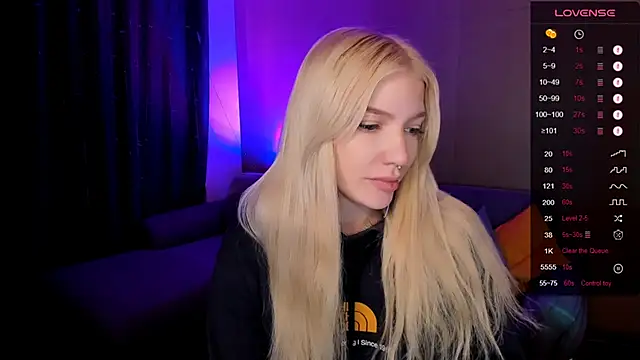 AnyaTaylor_'s cam snapshot