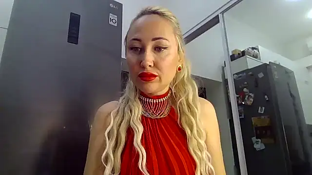 NanaGold2992's cam snapshot