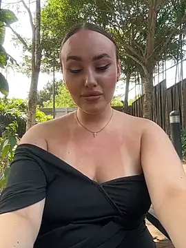 KiraSunshine's cam snapshot