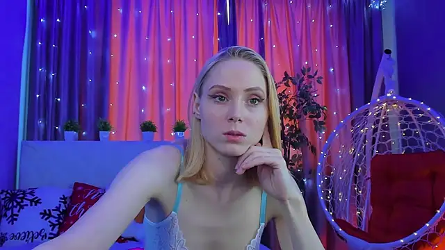 Gina_Gina_love's cam snapshot