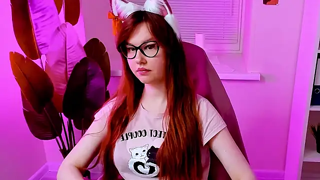 CarolGiggly's cam snapshot