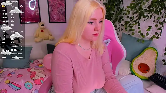 art_lovee's cam snapshot